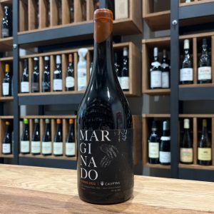 Calyptra Marginado 2021